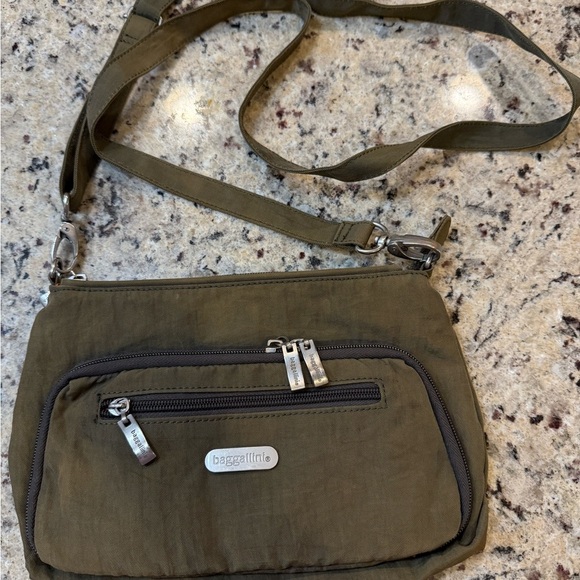 Baggallini Handbags - Baggalini Olive Crossbody Bag